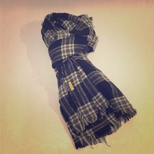 Prince and Fox Grey and Black Plaid Scarf